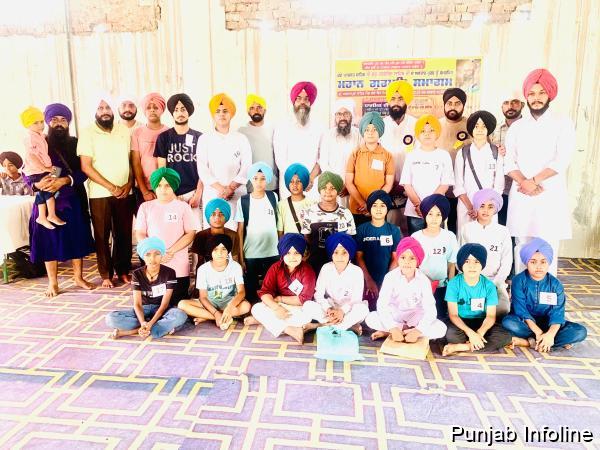 ਸ੍ਰੀ ਗੁਰੂ ਹਰਿਗੋਬਿੰਦ ਸਾਹਿਬ ਜੀ ਦੇ ਪ੍ਰਕਾਸ਼ ਪੁਰਬ ਨੂੰ ਸਮਰਪਿਤ 4 ਰੋਜ਼ਾ ਗੁਰਮਤਿ ਸਮਾਗਮ ਕਰਵਾਇਆ