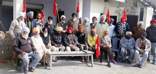 ਕੇਂਦਰ ਤੇ ਪੰਜਾਬ ਸਰਕਾਰ ਦੀਆਂ ਲੋਕ ਮਾਰੂ ਨੀਤੀਆਂ ਨੇ ਲੋਕਾਂ ਨੂੰ ਖੁਦਕੁਸ਼ੀਆਂ ਦੇ ਰਾਹ ਤੋਰਿਆ- ਮੇਜਰ ਪੁੰਨਾਂਵਾਲ